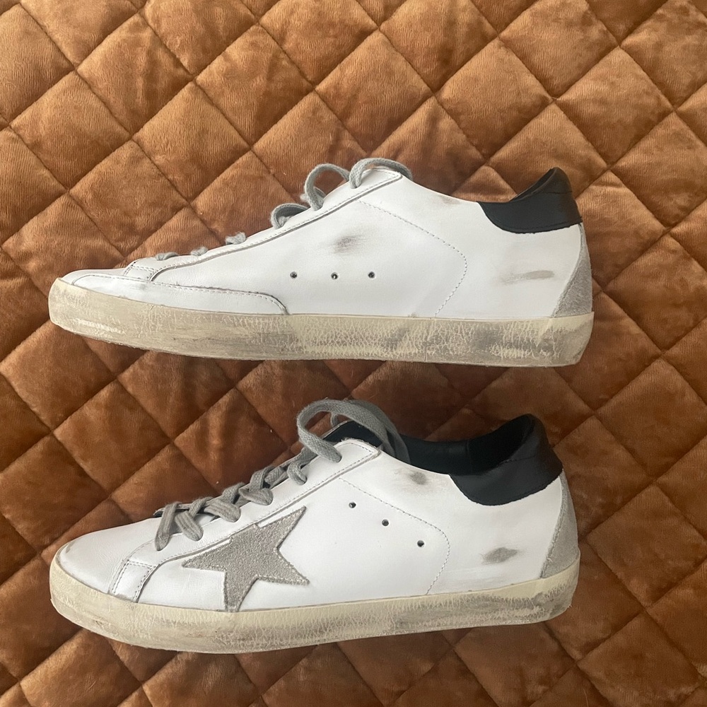 Golden Goose Women's Super Star Sneakers - Picture 5 of 6